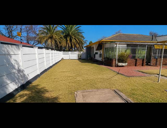 3 BEDROOM HOUSE FOR SALE IN VANDERBIJLPARK CW 5